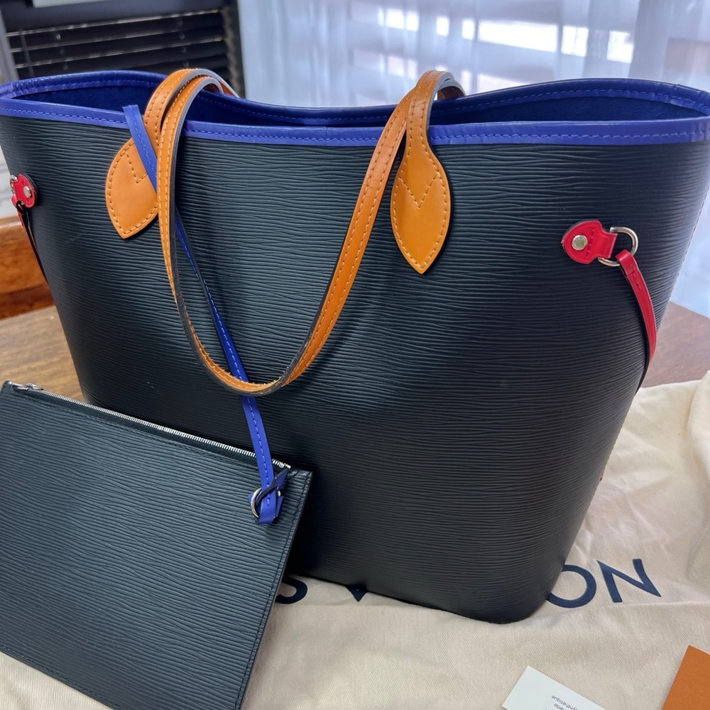 Louis Vuitton Multicolor Leather Epi Neverfull MM NM Bag.